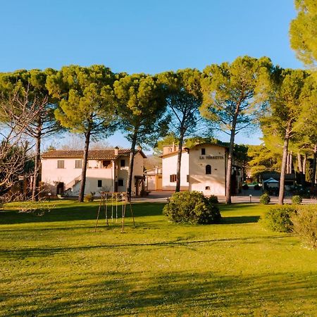 אסיסי Hotel La Torretta מראה חיצוני תמונה