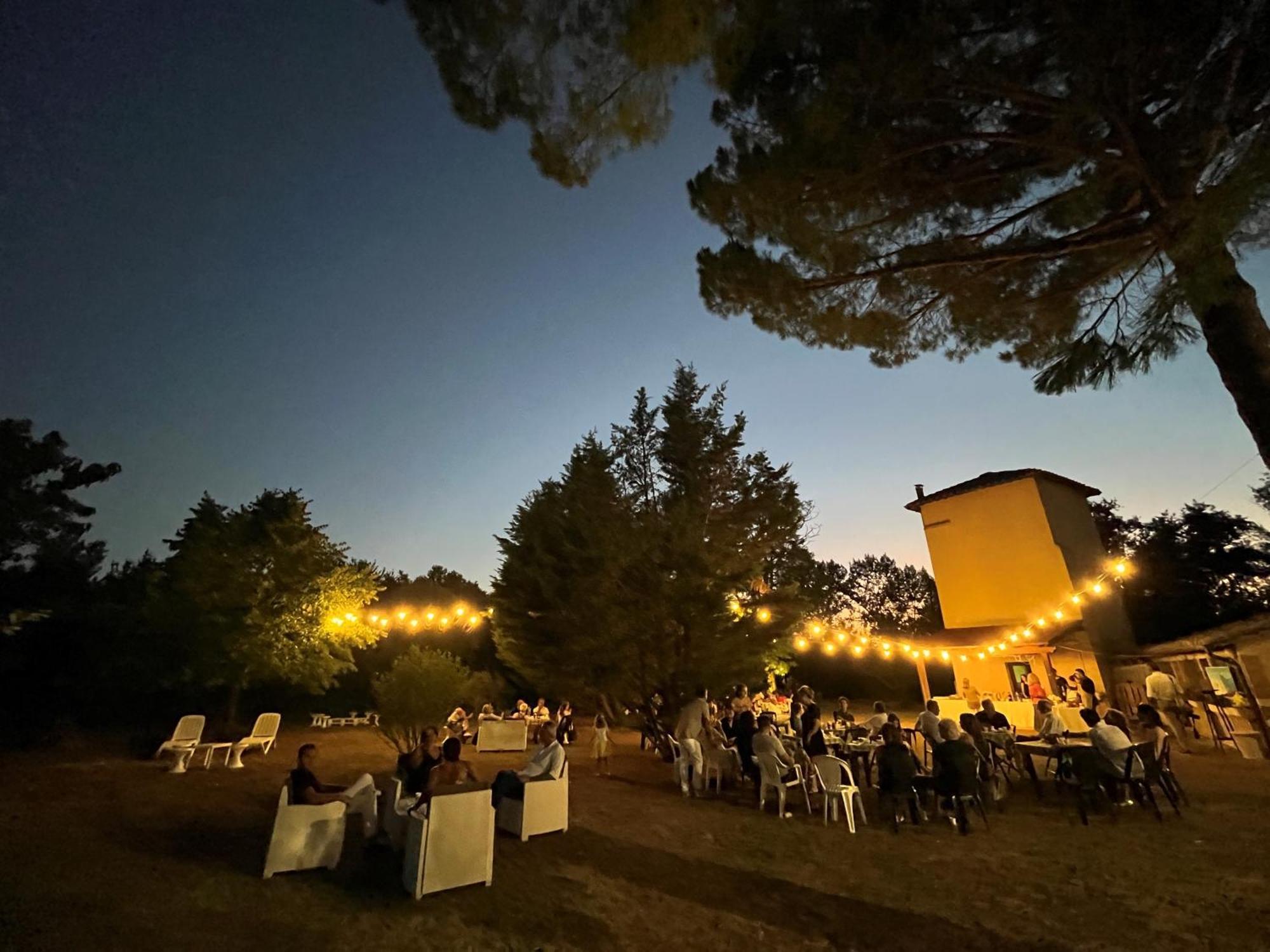 אסיסי Hotel La Torretta מראה חיצוני תמונה